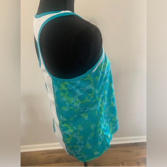 NYL Women's Teal and Green Athletic Tank Top, Medium - Picture 3 of 7